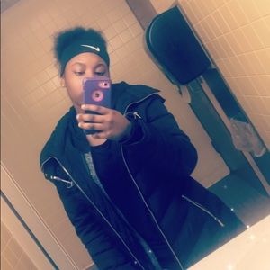 Meet your Posher, Danayshia